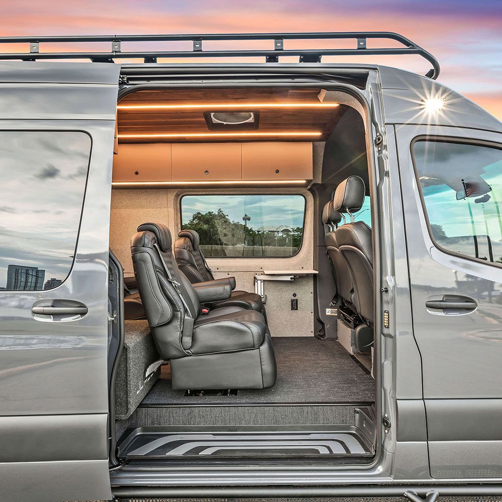 Van 5 of 27